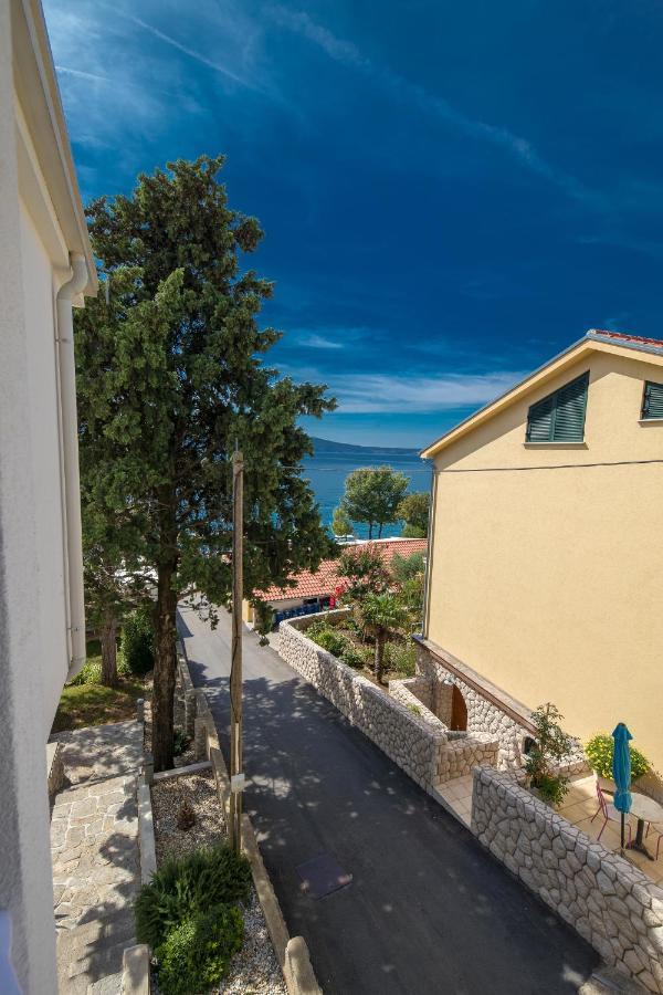 Rocky Beach Rooms Novi Vinodolski Exterior photo