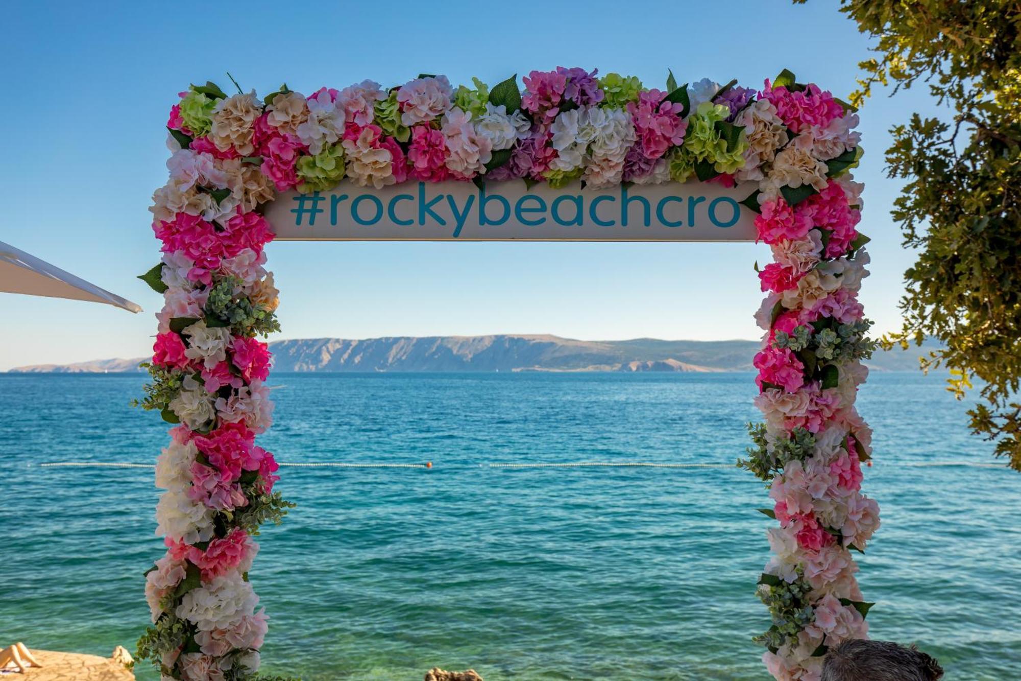 Rocky Beach Rooms Novi Vinodolski Exterior photo