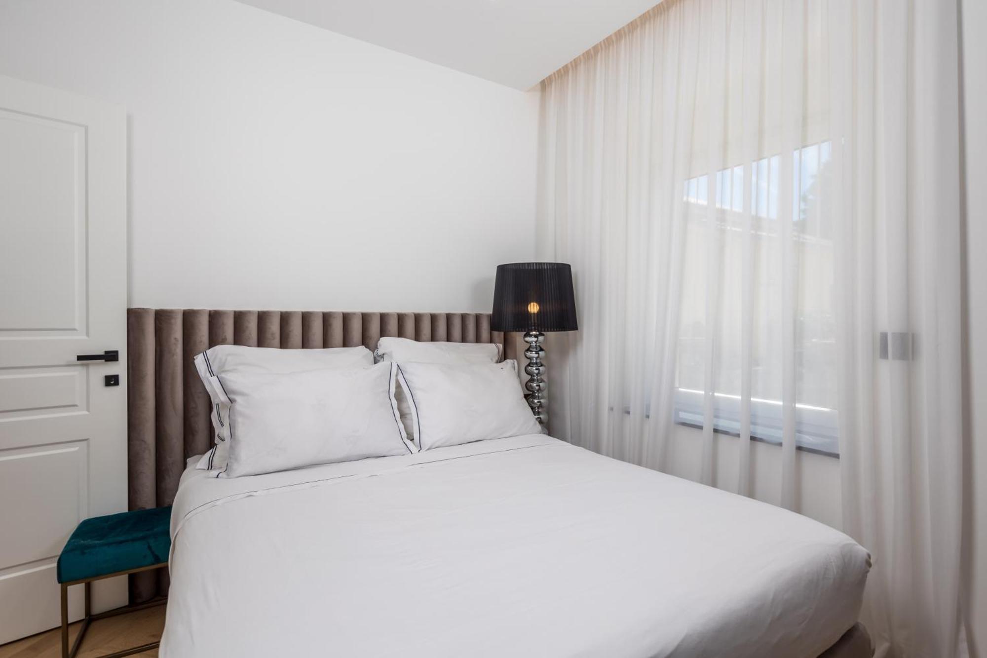 Rocky Beach Rooms Novi Vinodolski Exterior photo