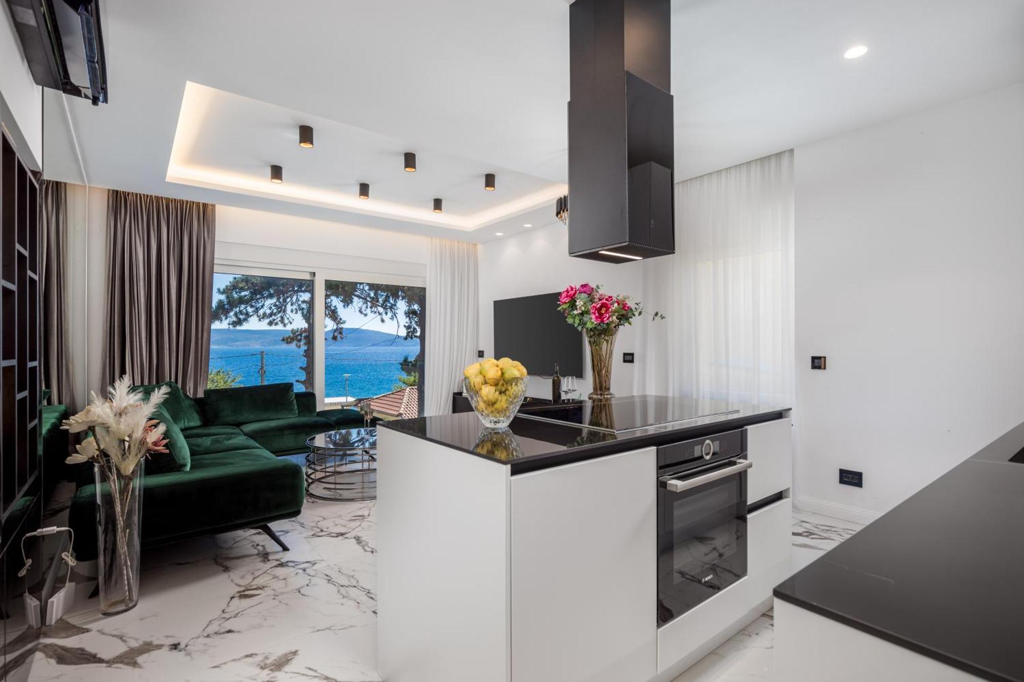 Rocky Beach Rooms Novi Vinodolski Exterior photo