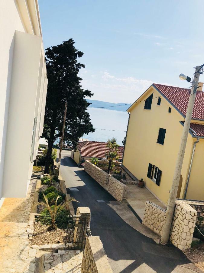 Rocky Beach Rooms Novi Vinodolski Exterior photo